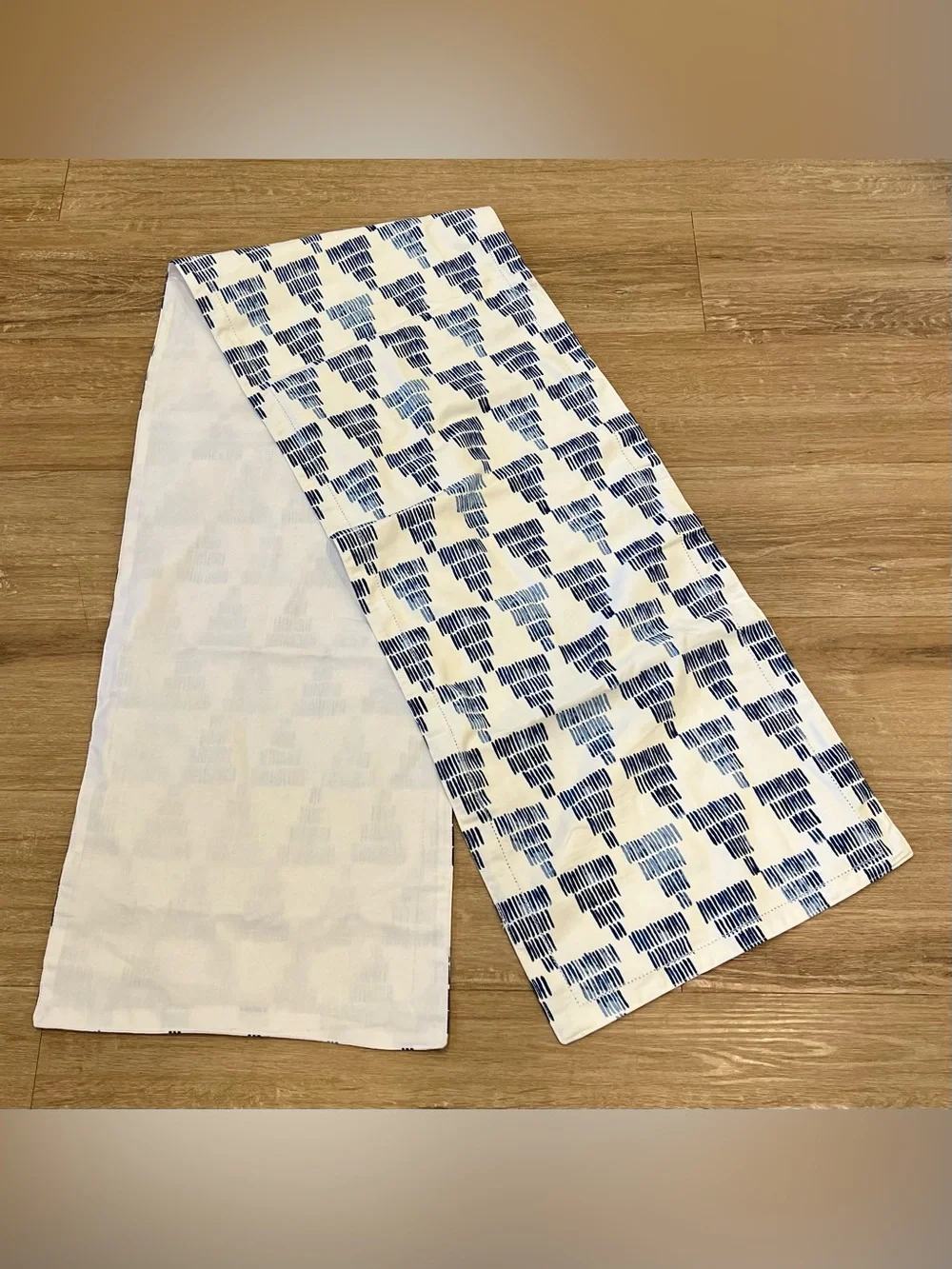 NWT Threshold Table Runner 14”x72”